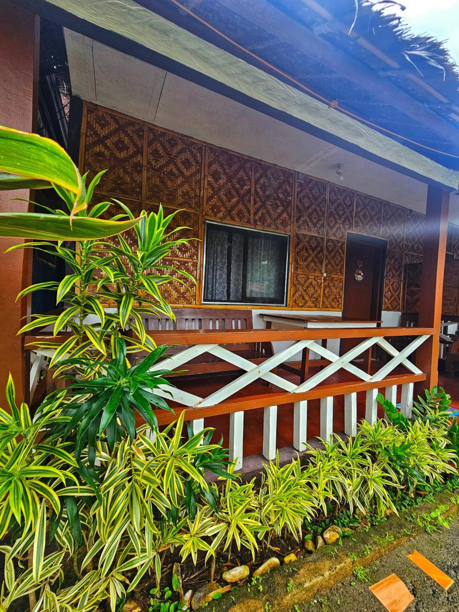 Guest house Bohol Sea Breeze And 2*