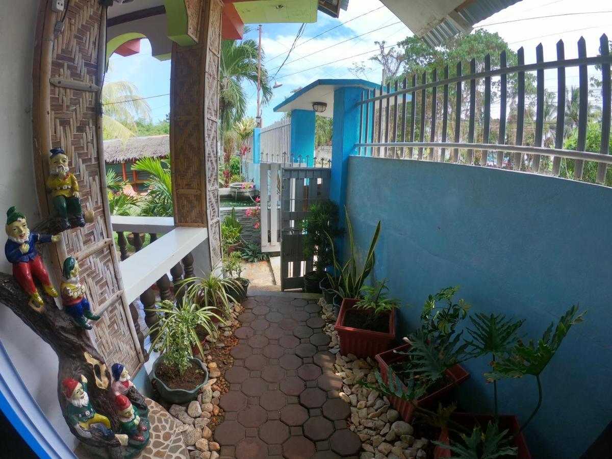 Bohol Sea Breeze And Guest house 2*